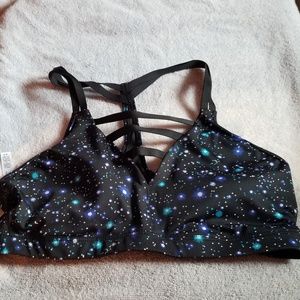 NWT Victoria's secret sports bra
